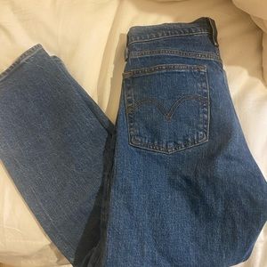 Women’s Levi Jeans